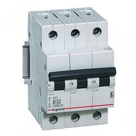 Automatinis jungiklis MCB RX3 Legrand 419172 (32A, 3P, 230V, 6kA) Automatinis jungiklis MCB RX3 Legrand 419172 (32A, 3P, 230V, 6kA)