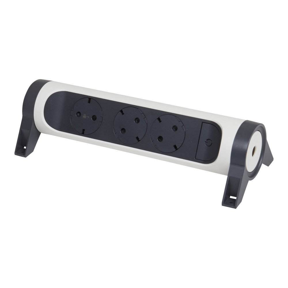 3-vietų ilgiklis su įžeminimu Legrand 694543 (be laido, su jungikliu, baltas) 3-vietų ilgiklis su įžeminimu Legrand 694543 (be laido, su jungikliu, baltas)