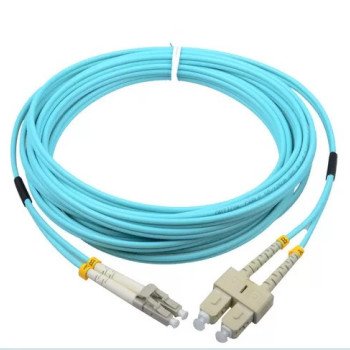 Optinis jungiamasis laidas LC/UPC-SC/UPC (SM 9/125, OM2, LSZH, dplx, 3m) Optinis jungiamasis laidas LC/UPC-SC/UPC (SM 9/125, OM2, LSZH, dplx, 3m)