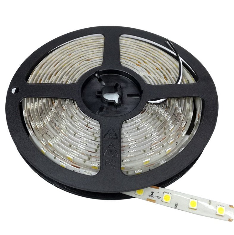 LED juosta, 14.4W/m, 1000Lm/m, 12V, Pro, IP54, šalta balta šviesa LED juosta, 14.4W/m, 1000Lm/m, 12V, Pro, IP54, šalta balta šviesa